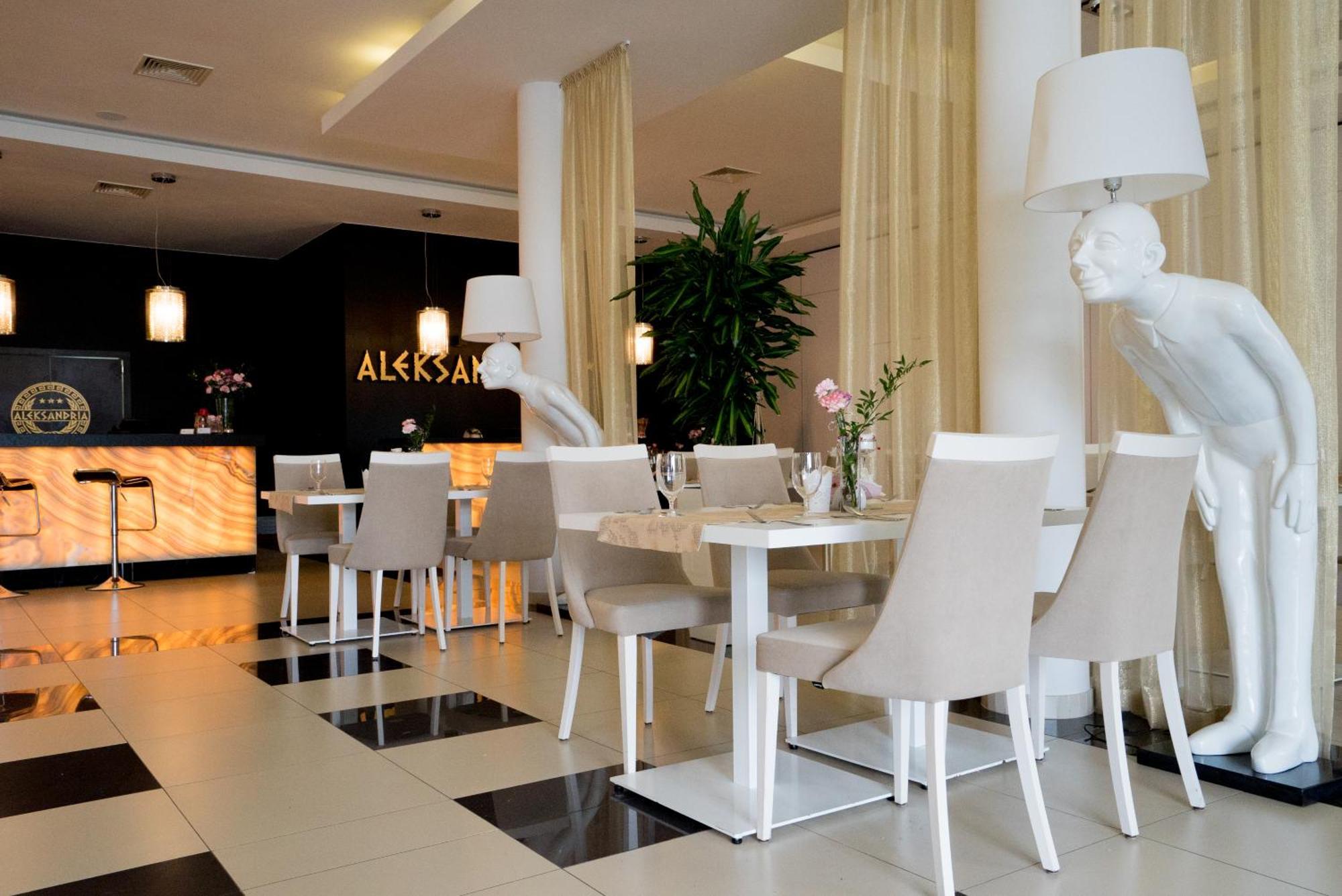 סידלצה Hotel Aleksandria מראה חיצוני תמונה