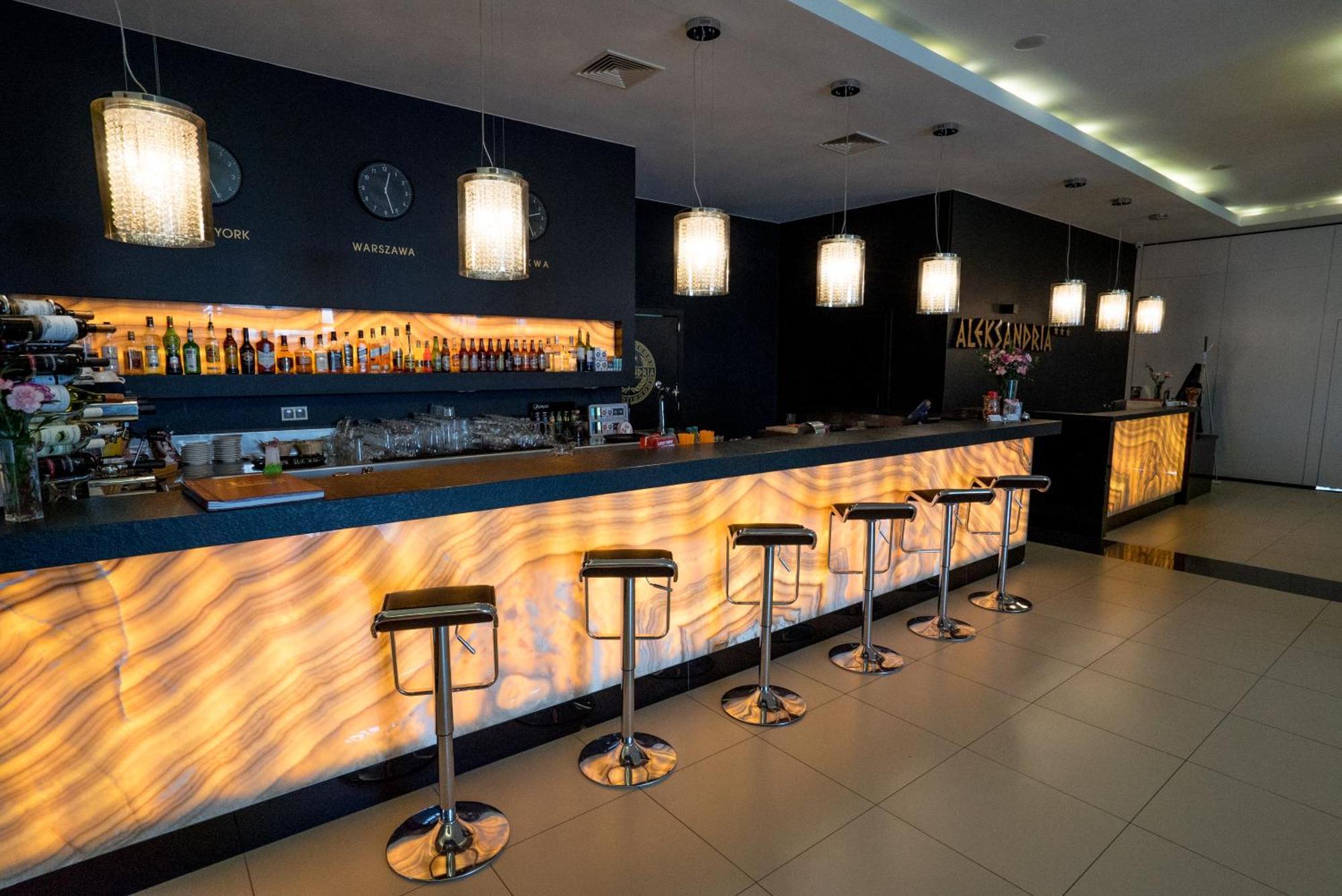 סידלצה Hotel Aleksandria מראה חיצוני תמונה
