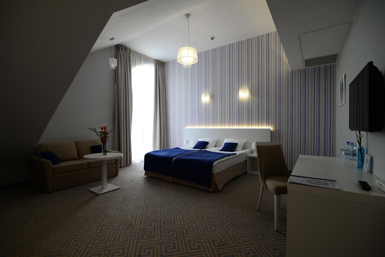סידלצה Hotel Aleksandria מראה חיצוני תמונה