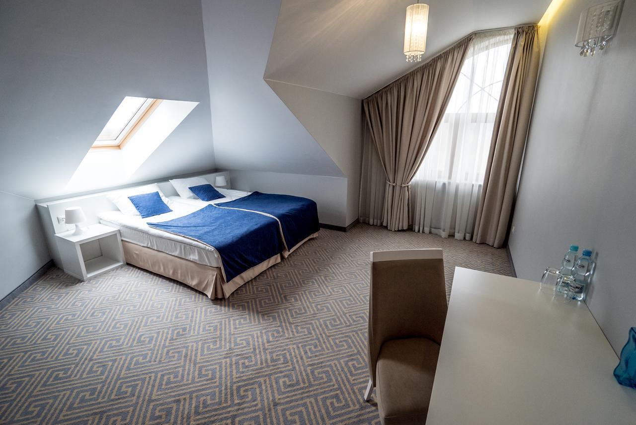 סידלצה Hotel Aleksandria מראה חיצוני תמונה