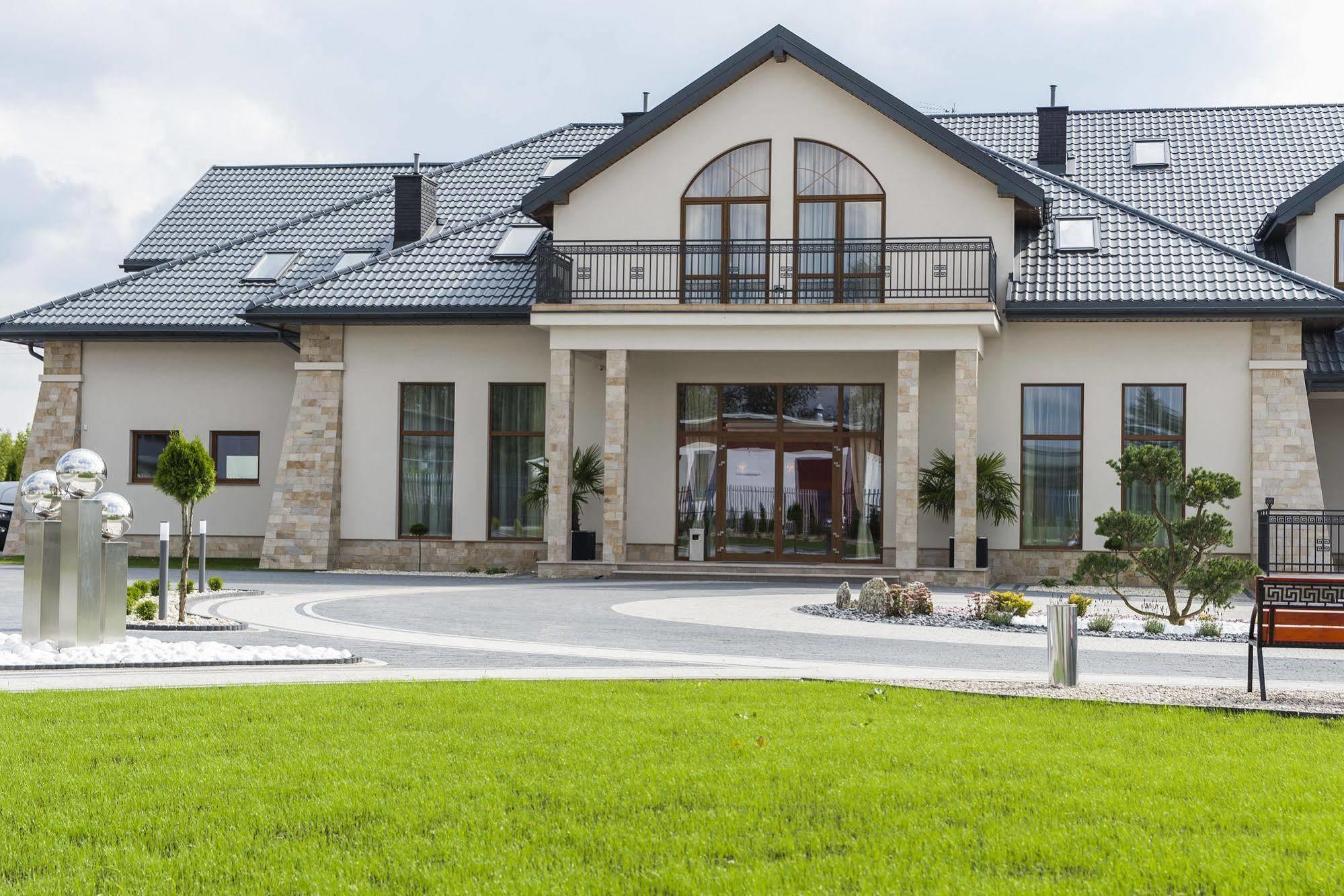 סידלצה Hotel Aleksandria מראה חיצוני תמונה